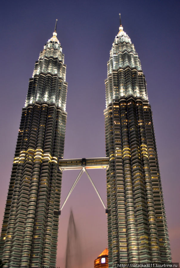 Petronas Twin Tower Куала-Лумпур, Малайзия