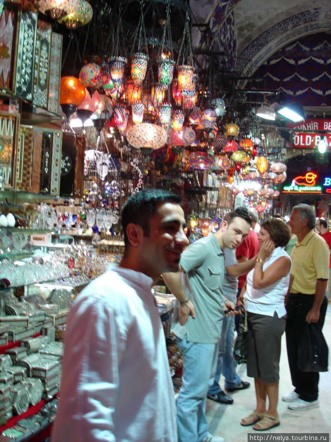 Восточный базар -это отдельная песня, хоть раз в жизни посмотреть, понюхать необходимо каждому Стамбул, Турция