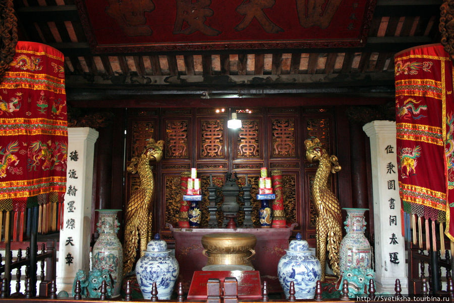 Храм нефритовой горы Ханой, Вьетнам