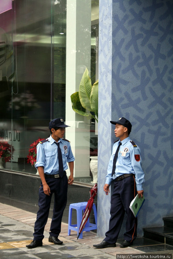 Охранники Ханой, Вьетнам