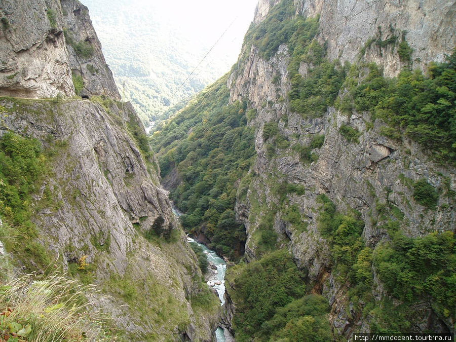 Въезд в Черекское ущелье Верхняя Балкария, Россия
