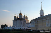 Вид от Дмитровского собора на Успенский.