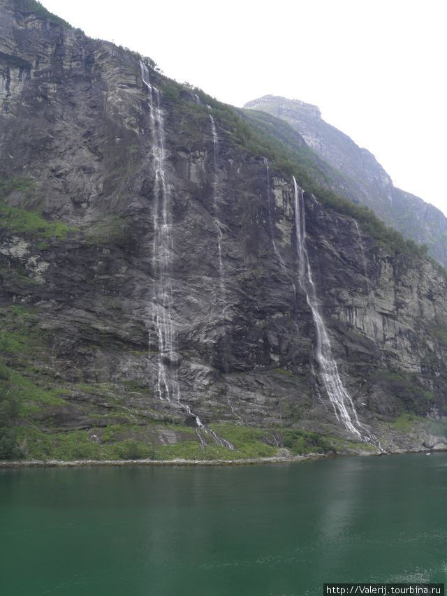 Водопад Семь сестер Хеллесюльт, Норвегия