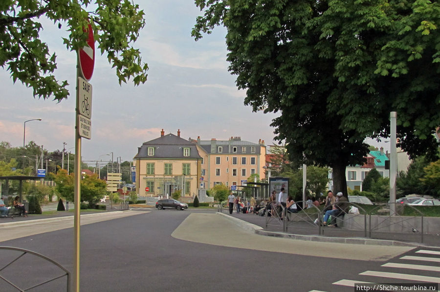 площадь перед замком Монбельяр, Франция