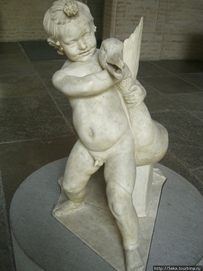«Мальчик с гусем» Мюнхен, Германия