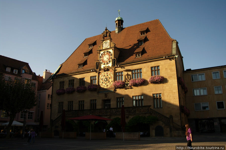 Удивительные астрономические часы на Ратуше в Хайльбронне Хайльбронн, Германия