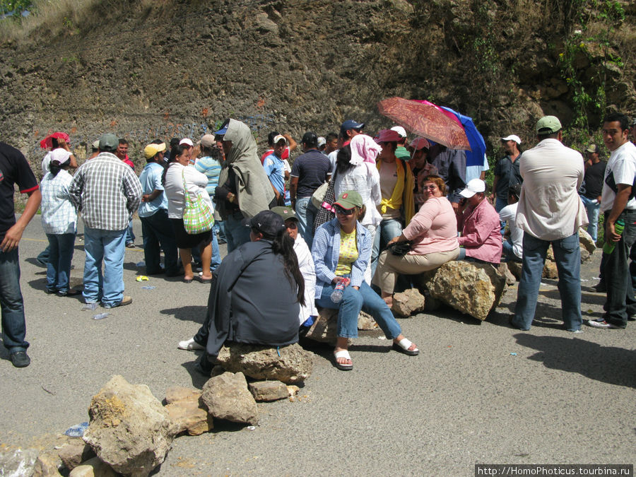 Забастовка по дороге в Гондурас Антигуа, Гватемала