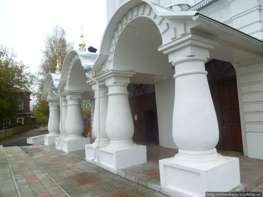 Колонны Благовещенского собора Буй, Россия
