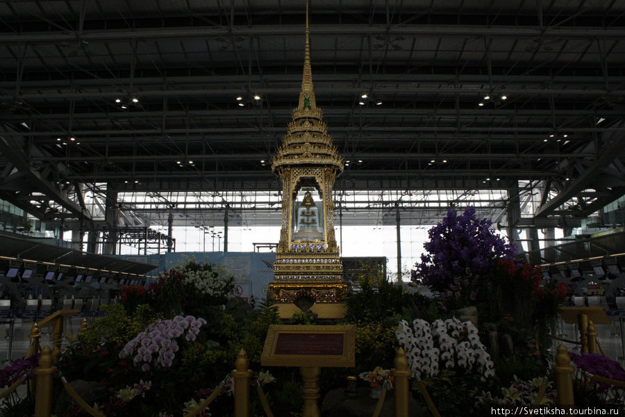 Бангкокский аэропорт Суварнабхуми Бангкок, Таиланд