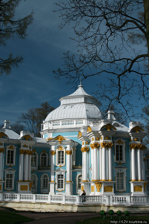 Царское село: Екатерининский парк в мае Пушкин, Россия