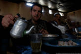 Обычное афганское кафе.