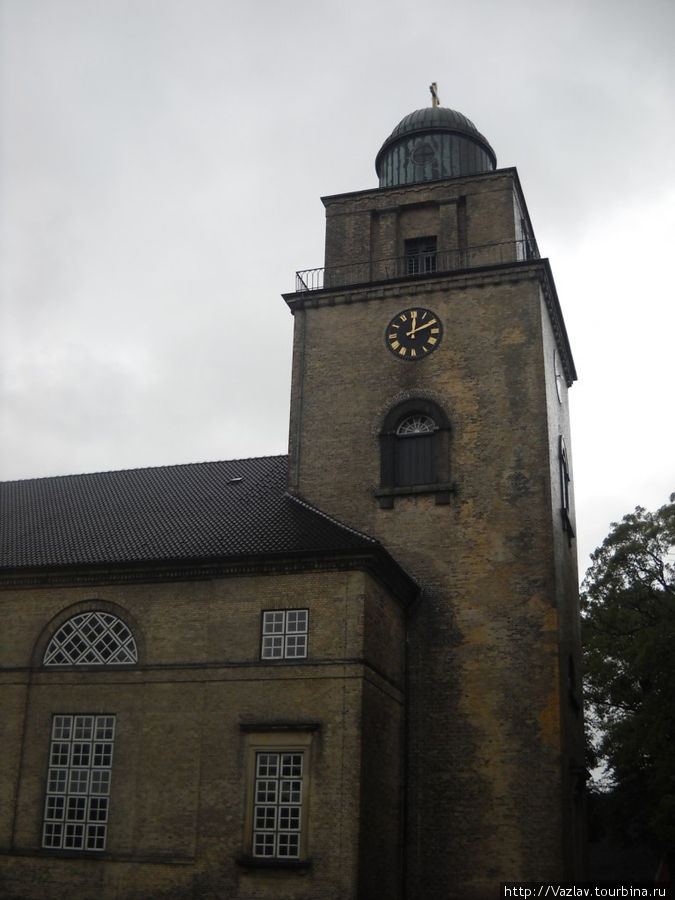 Здание церкви Ноймюнстер, Германия