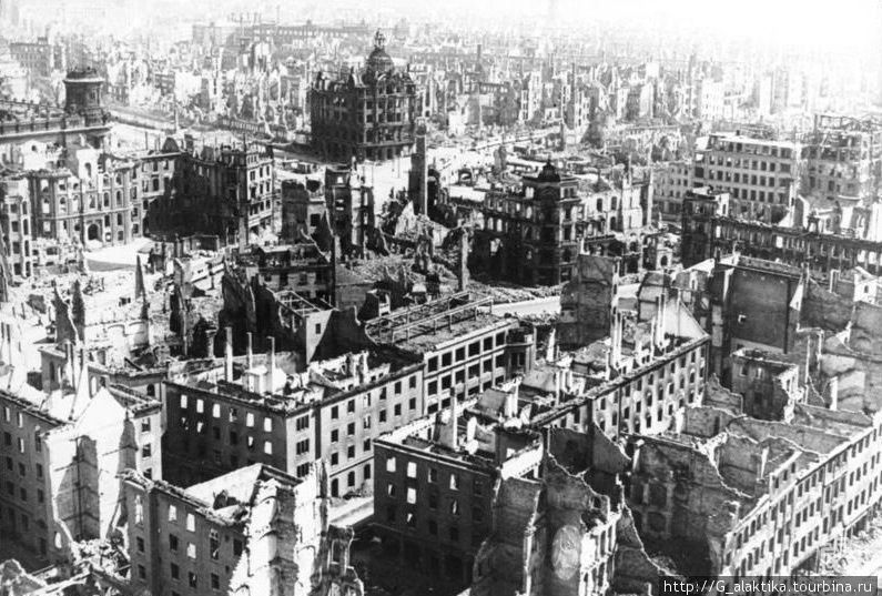 Дрезден после 13 февраля 1945 г. Дрезден, Германия