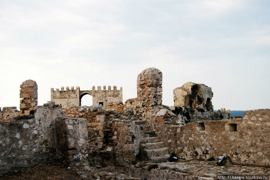Вот — это то, что я люблю..средневековые крепостные сооружения.. Метони, Греция