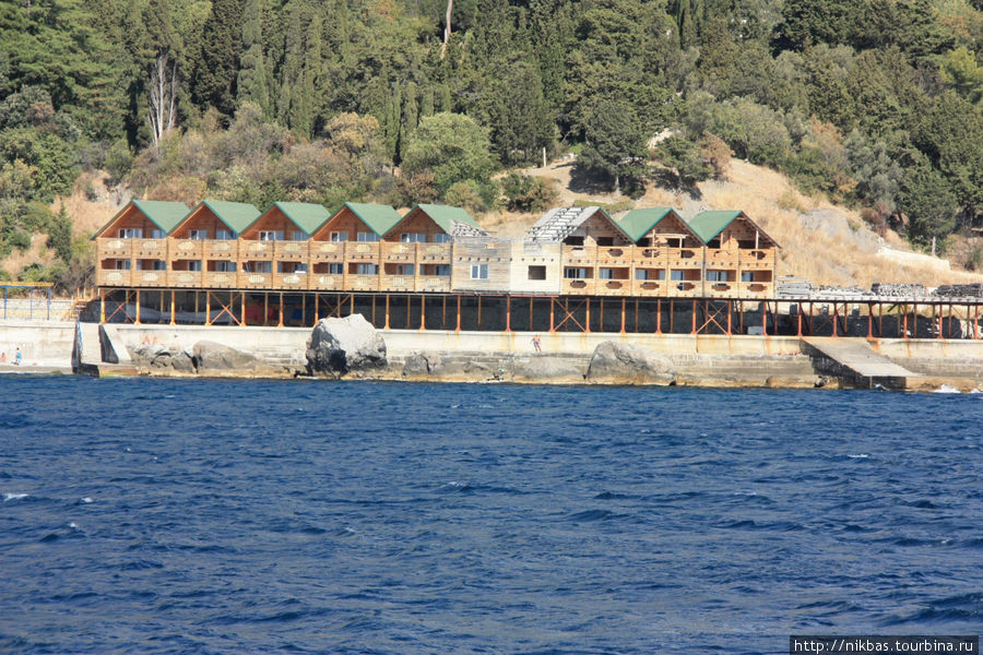 Прогулка на катере от Алупки  до Ласточкиного гнезда Ялта, Россия