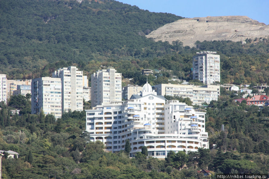 Прогулка на катере от Алупки  до Ласточкиного гнезда Ялта, Россия