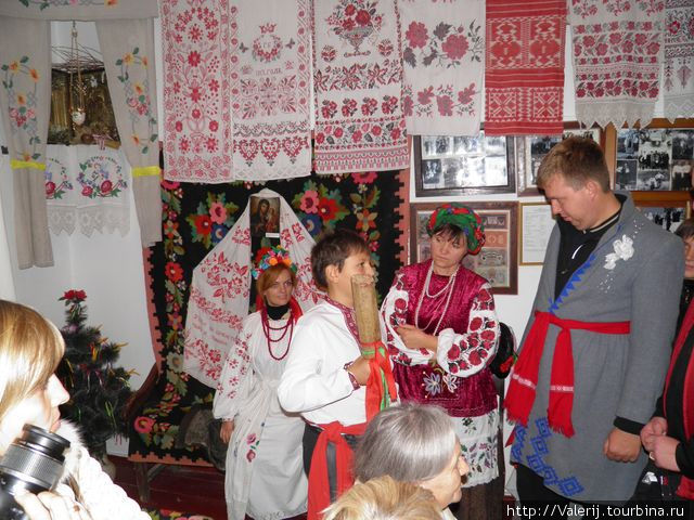 Брат невесты наказывает жениху беречь сестру, а не то ... Полтавская область, Украина