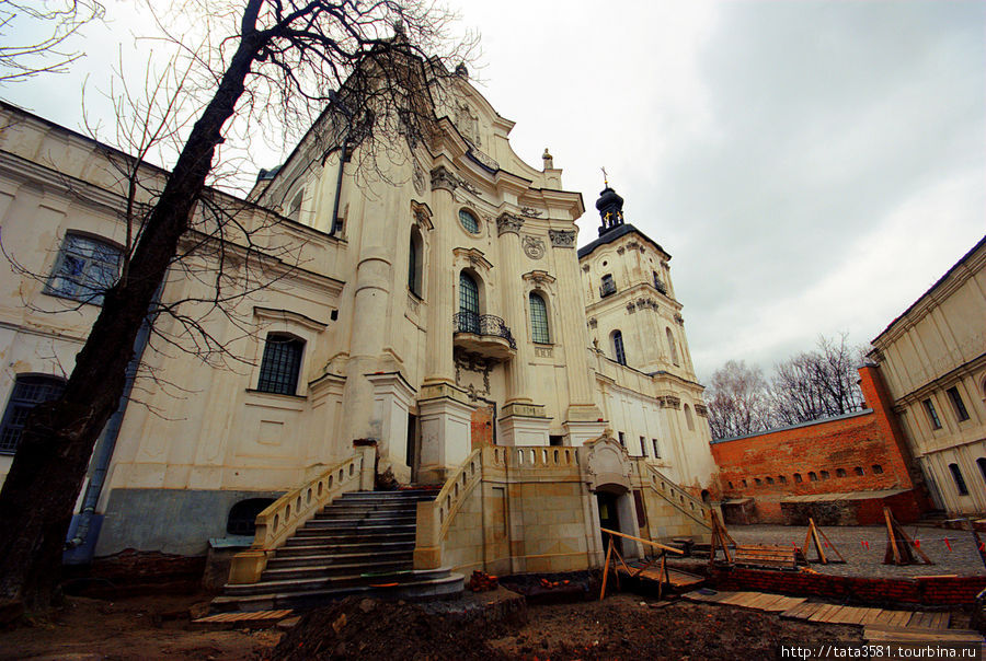 Монастырь Босых Кармелитов в Бердичеве
