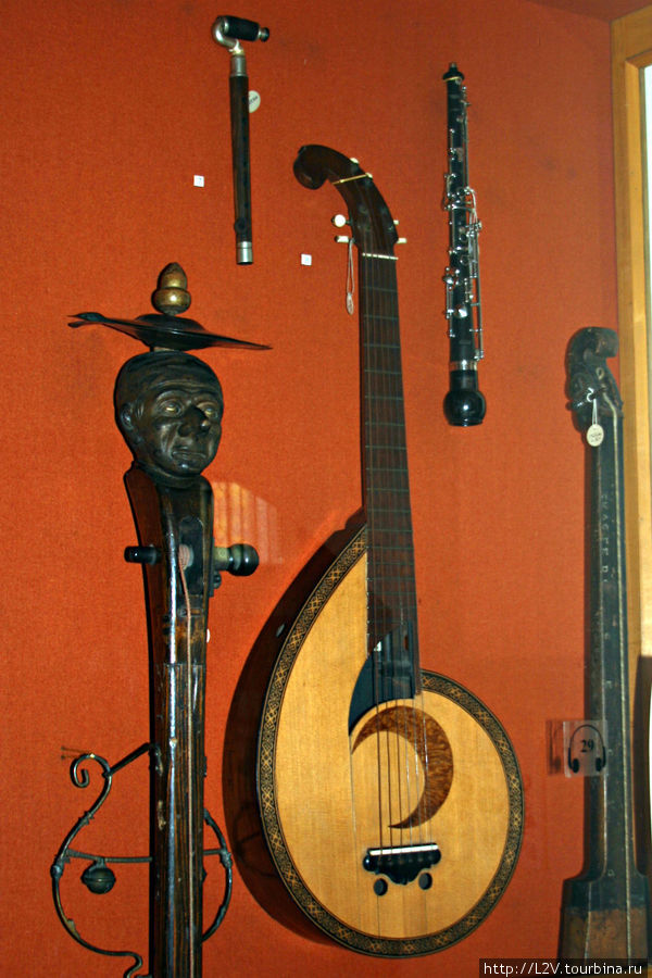 Шереметевский дворец: музей музыкальных инструментов Санкт-Петербург, Россия