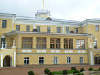 Губернаторский дом(и главное здания Музея)