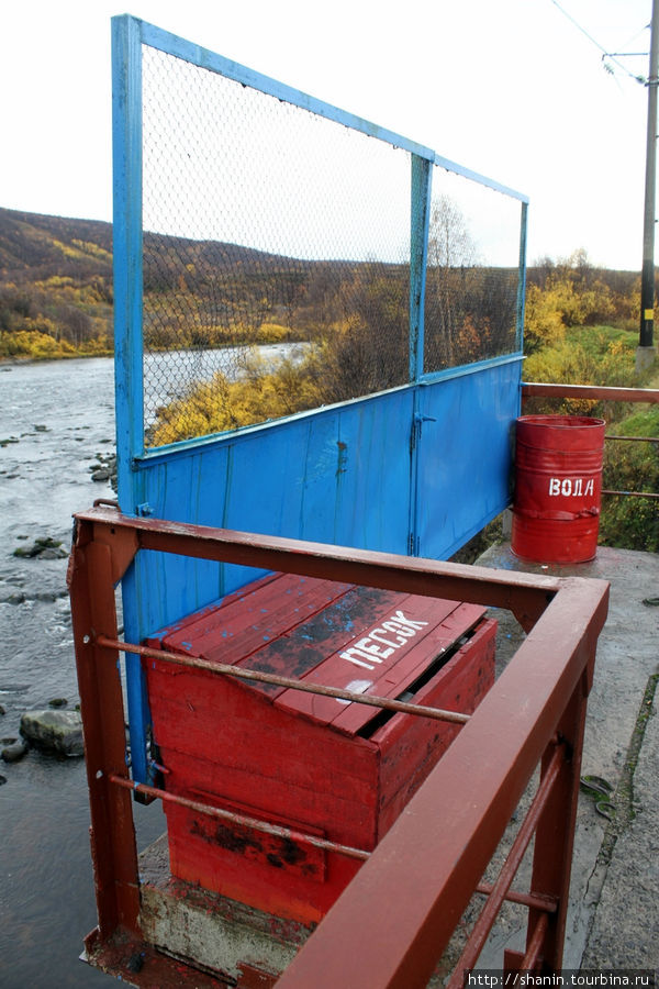 Опять по шпалам Молочный, Россия