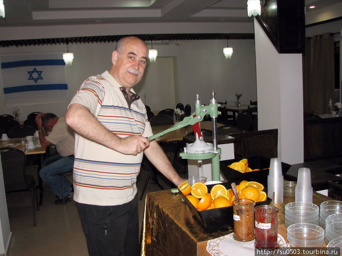 Апельсиновый фреш в отеле Астория (Тверия) Израиль