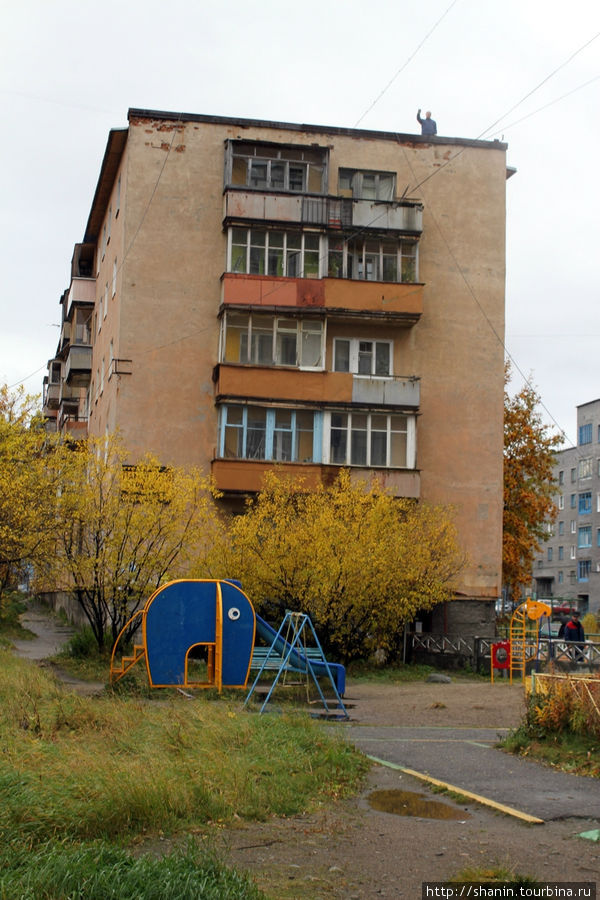 Самый северный и самый старый Кола, Россия