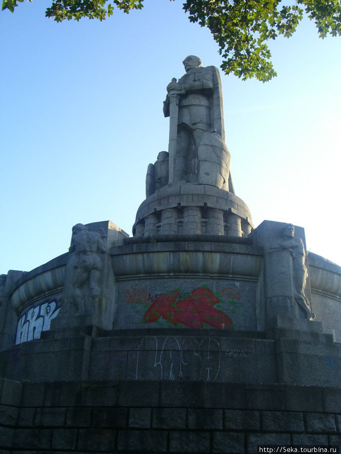 Памятник Бисмарку Гамбург, Германия
