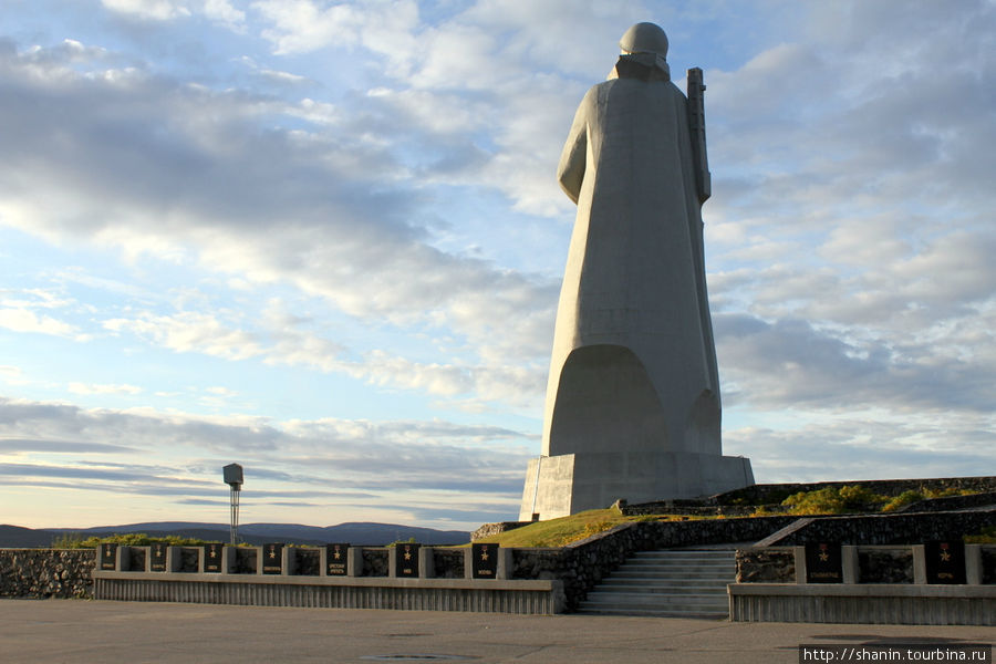 Памятник Защитникам Советского Заполярья Мурманск, Россия