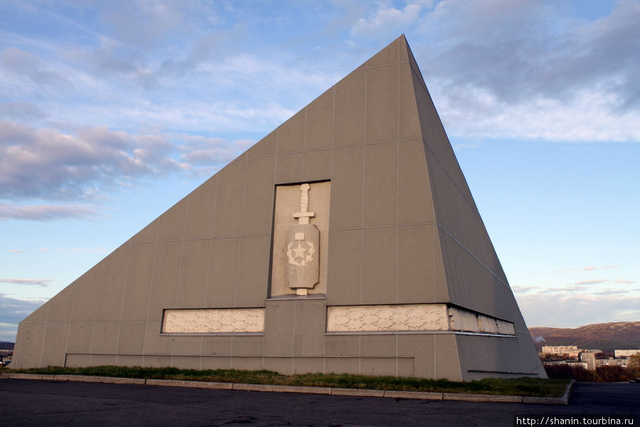 Памятник Защитникам Советского Заполярья Мурманск, Россия