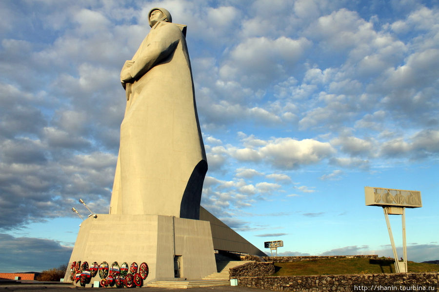 Памятник Защитникам Советского Заполярья Мурманск, Россия