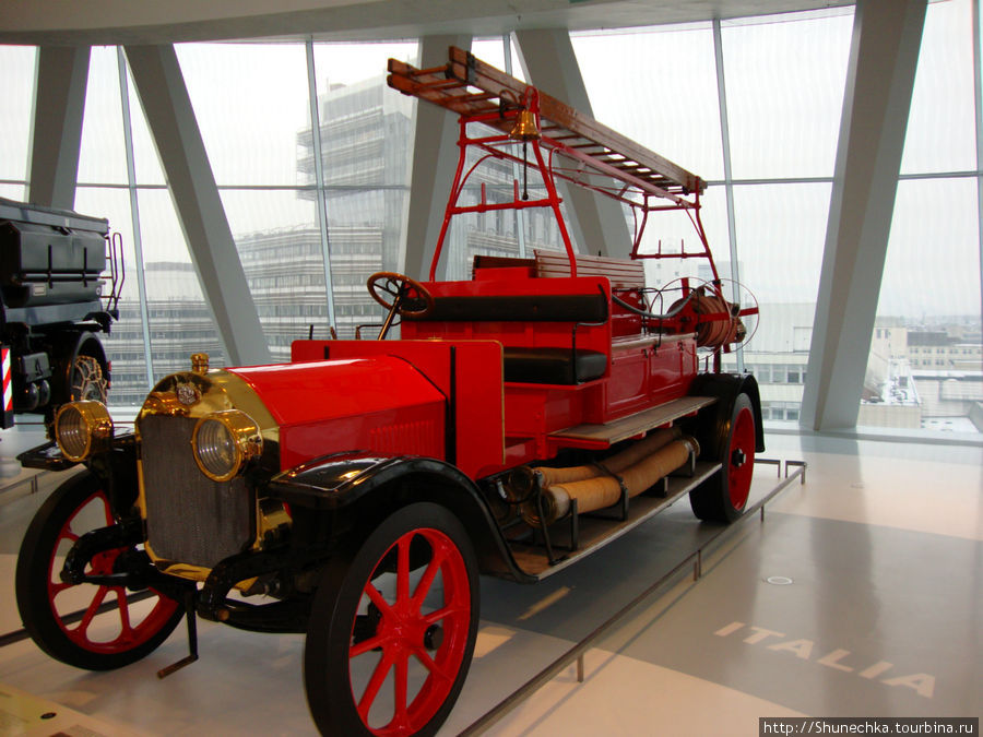 1912. Benz Feuerwehr-Motorspritze. Максимальная скорость 40 км/ч. Штутгарт, Германия