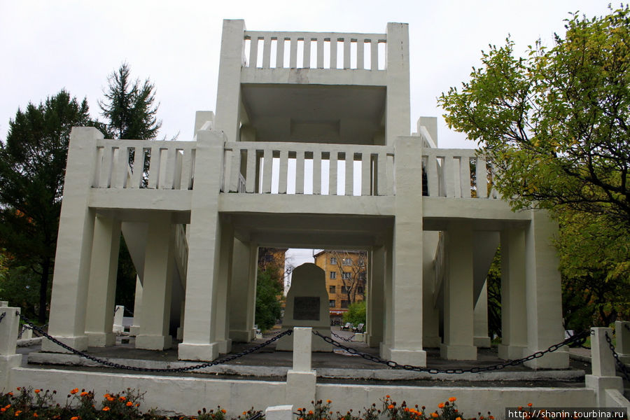Памятник Жертвам ИНтервенции Мурманск, Россия