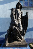 Памятник моряку. Мурманский колледж рыбоперерабатывающей промышленности