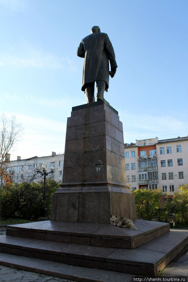 Памятник Ленину на проспекте Ленина в Мурманске Мурманск, Россия