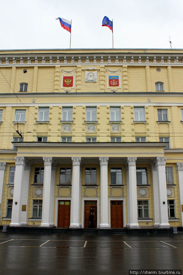 Здание правительства Мурманской области Мурманск, Россия