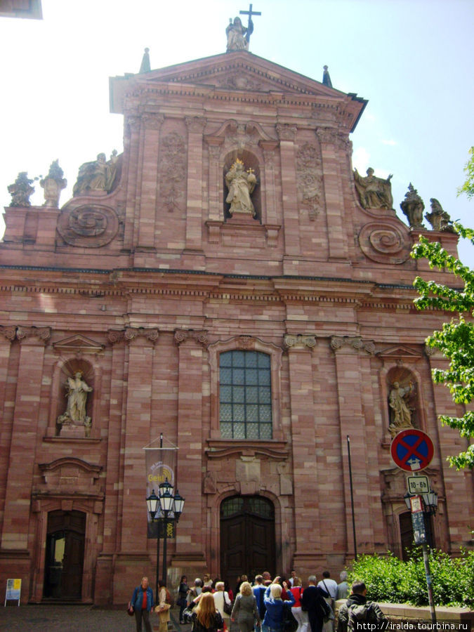 Иезуитская площадь и собор Гейдельберг, Германия