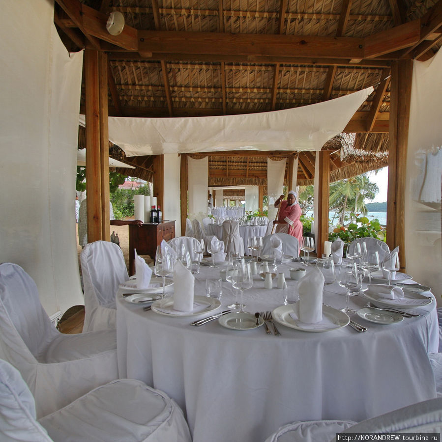 Завтрак, обед и ужин в любом из 10 ресторанов отеля Провинция Ла-Романа, Доминиканская Республика