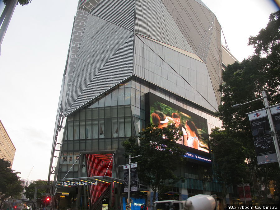 Сингапур, Orchad Road, торговый центр Orchard Central Сингапур (город-государство)