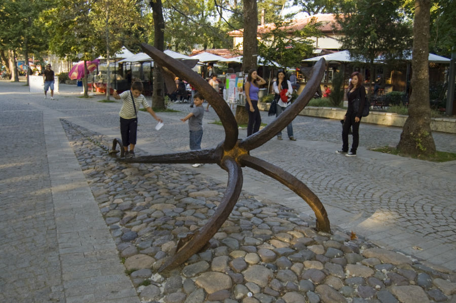 Якорь – символ Созополя. Созополь, Болгария