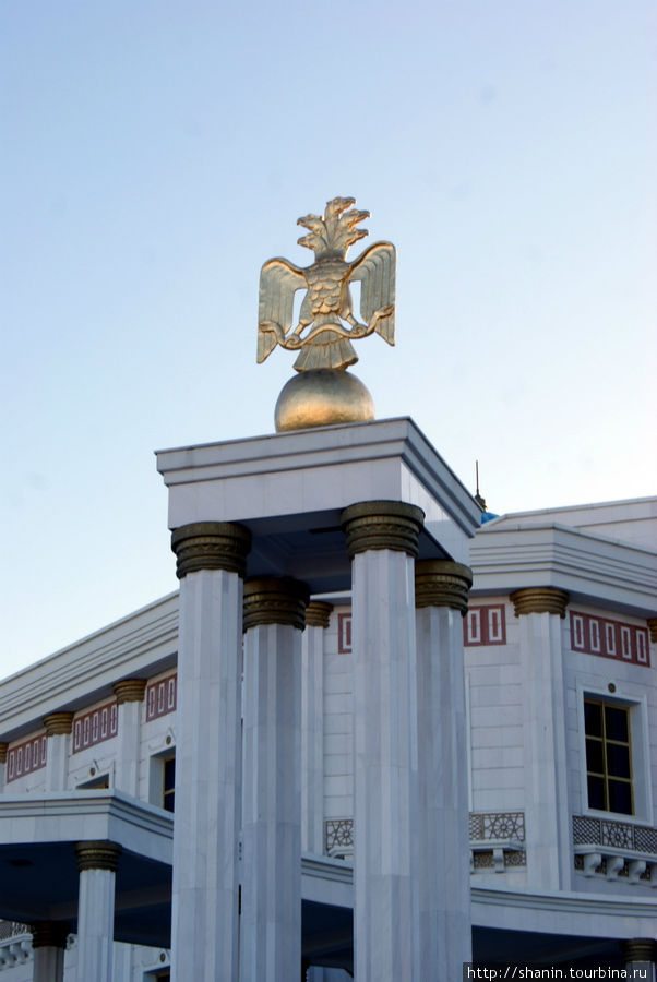 Золотой орел Ашхабад, Туркмения