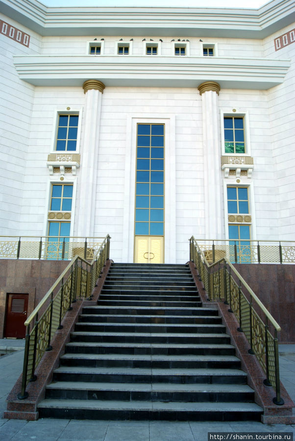Военный музей в Ашхабаде Ашхабад, Туркмения