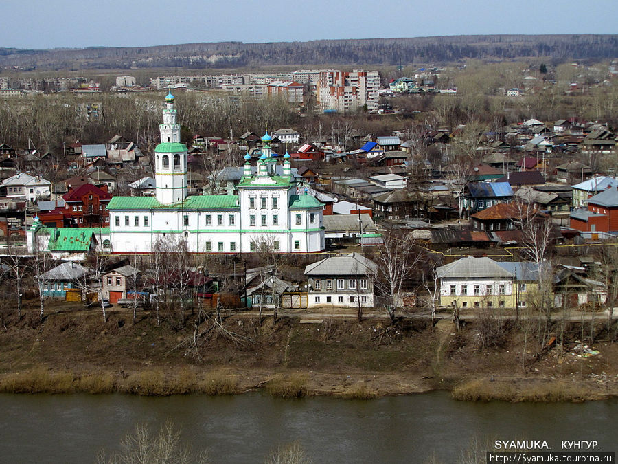 Индекс города кунгура. Город Кунгур Пермский край. Преображенский храм Кунгур. Тихвинская Церковь Кунгур. Кунгур Пермский край население.