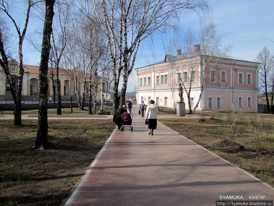 Городовой магистрат 1758–1762 гг .
С 1955 года здесь располагается экспозиция Краеведческого музея. Кунгур, Россия