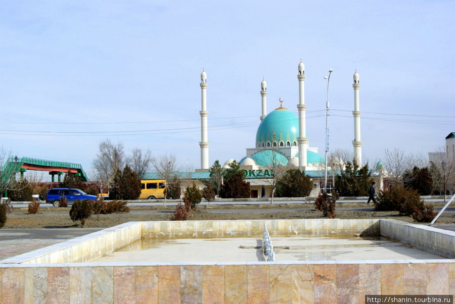 Неработающий фонтан Ахалский велаят, Туркмения