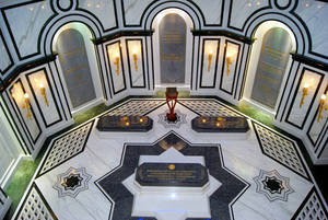 Внутри мавзолея Сапармурата Ниязова