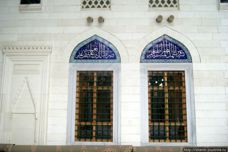 Окна мечети Ашхабад, Туркмения