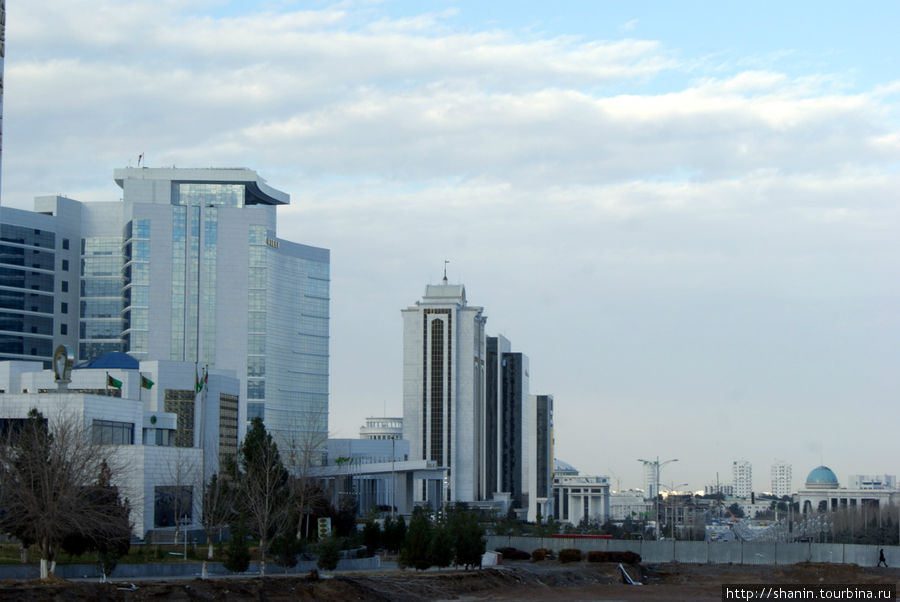 Микрорайон у луна-парка Ашхабад, Туркмения