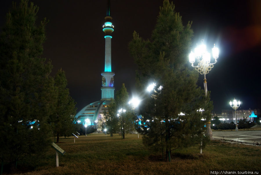 Ночная прогулка Ашхабад, Туркмения