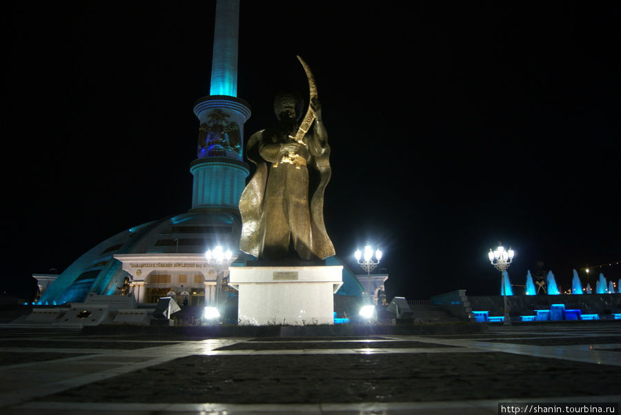 Ночная прогулка Ашхабад, Туркмения